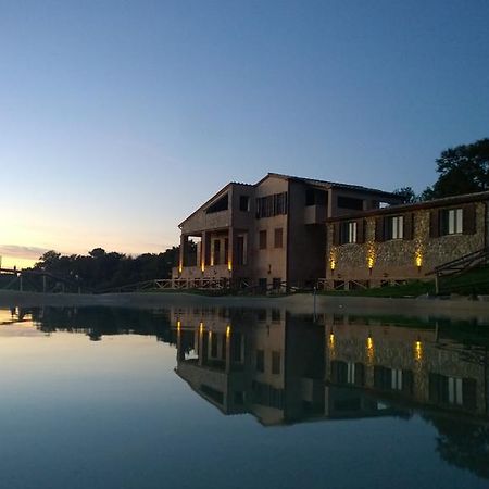 B&B Casale Di Poggioferro Scansano Bagian luar foto